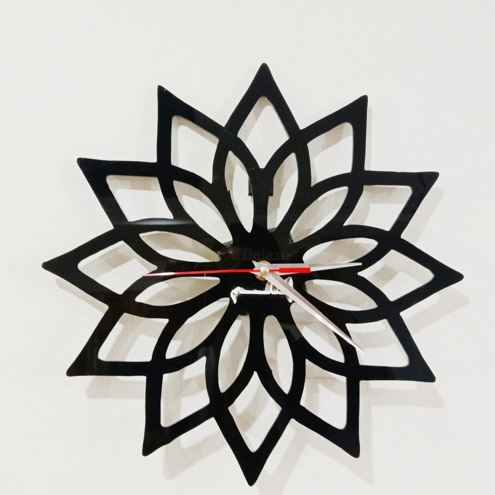 Acrylic clock black design 4 flower zoomed