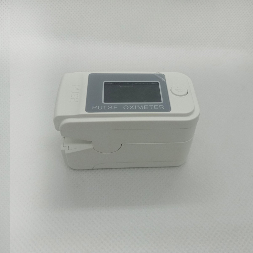 oximeter white side