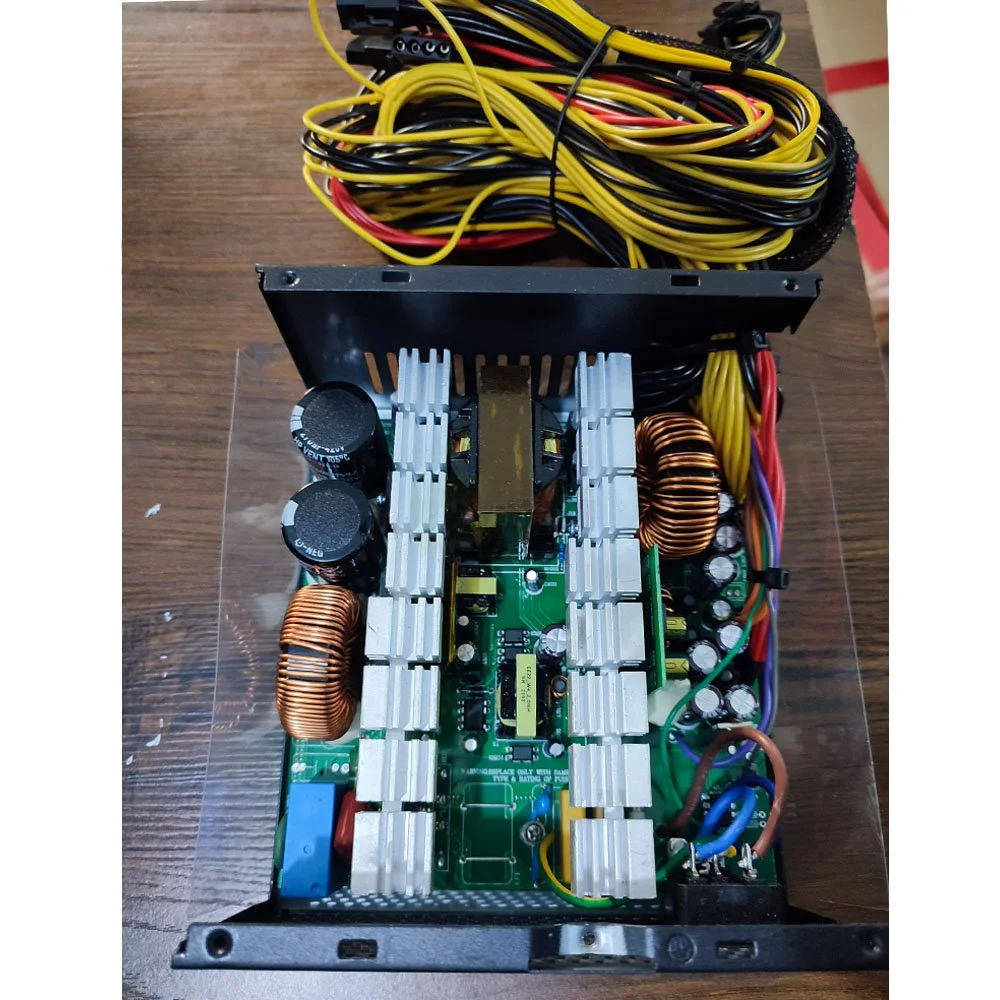 2000 Watt ATX Power Supply for Mining with 16x 8pin Connectors Silent Big Fan 90 Gold inside