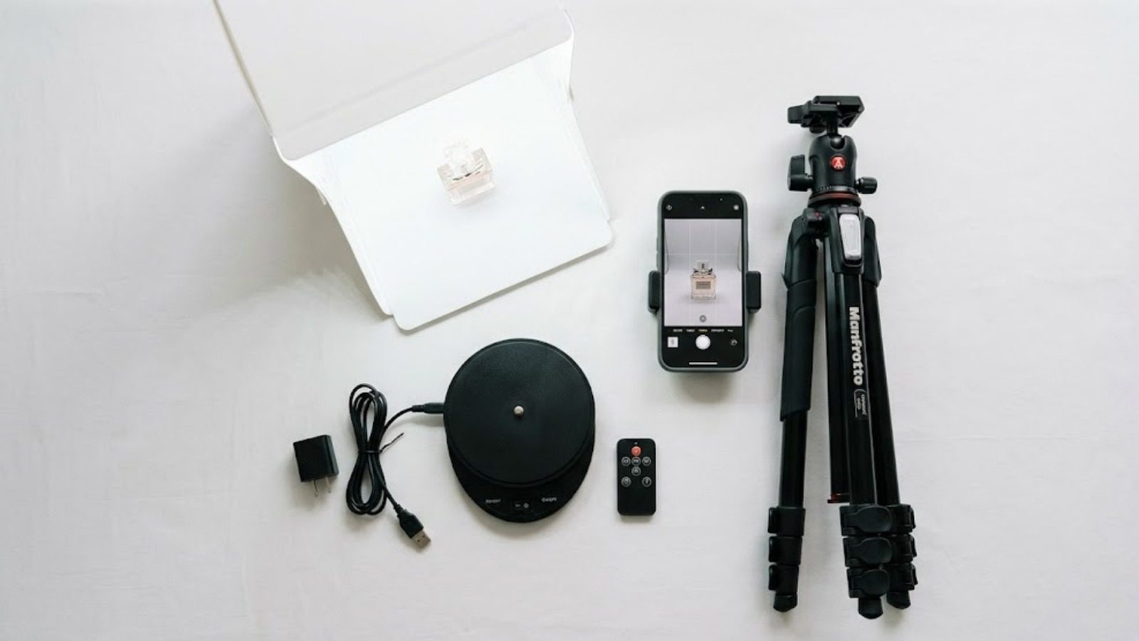 What is a Rotating Turntable Stand 4 | What Is a Rotating Turntable Stand? The Complete Guide for Pakistani Sellers (2026)