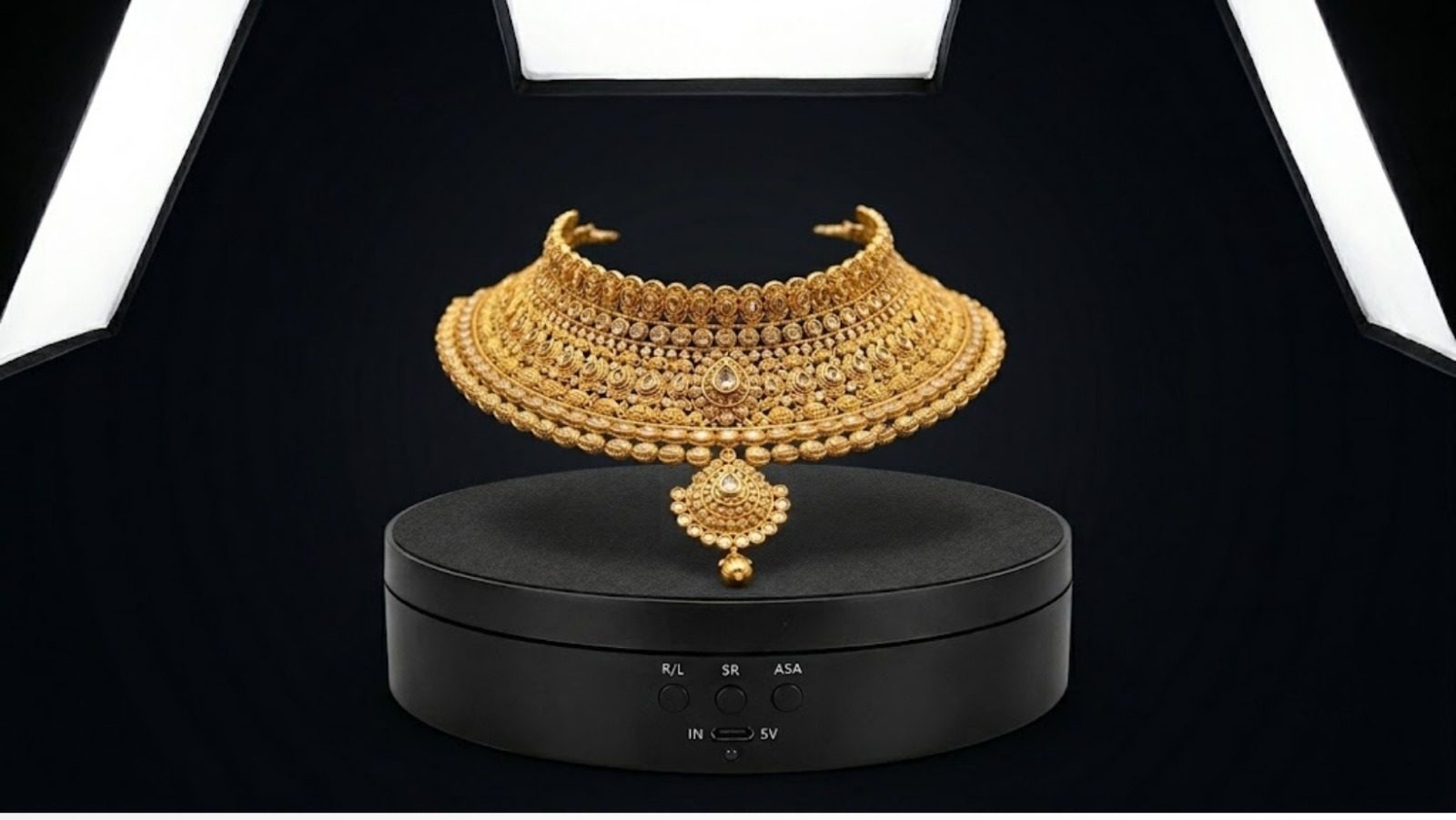 5 Business Uses for Rotating Stands That Pakistani Sellers Need to Know (2026) 2 5 Business Uses for Rotating Stands 2 | 5 Business Uses for Rotating Stands That Pakistani Sellers Need to Know (2026)